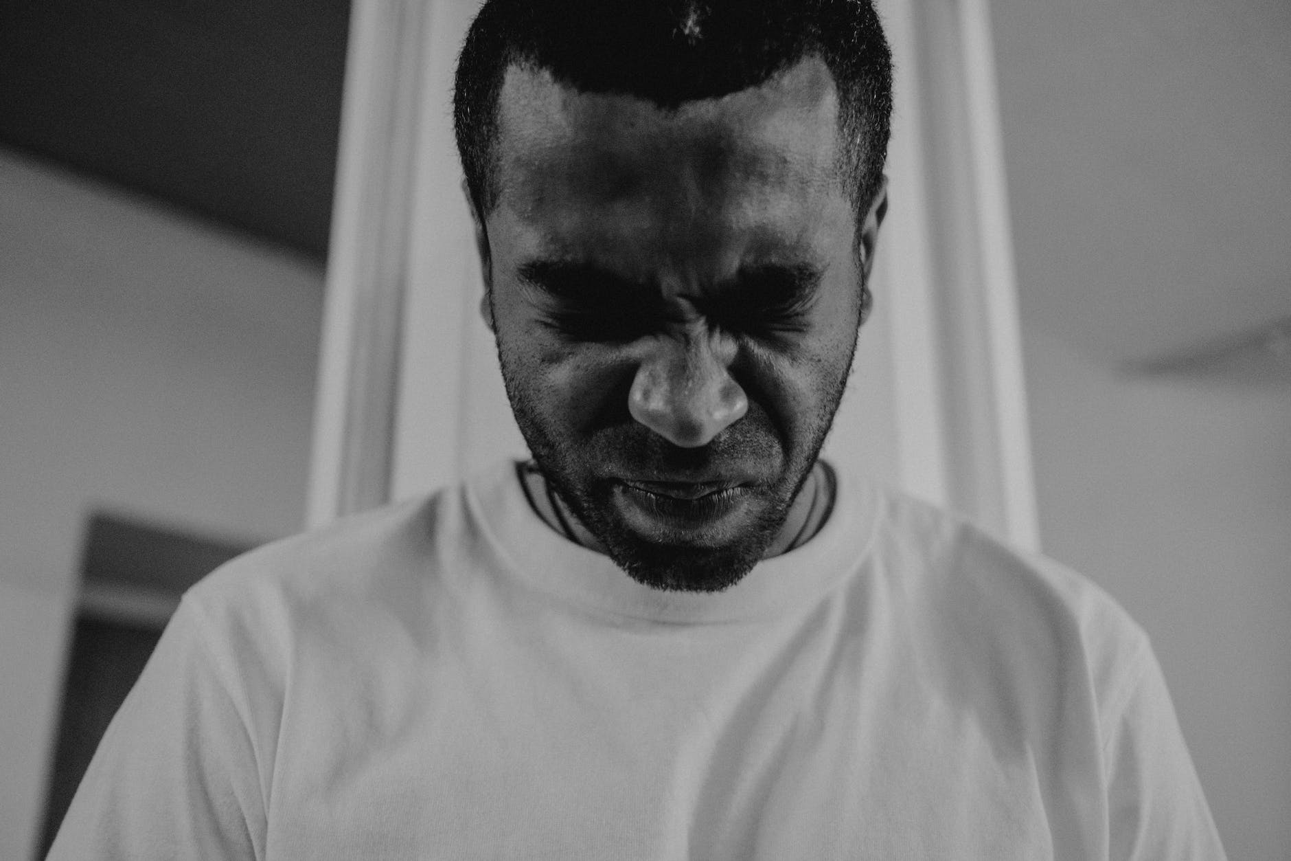 man in white crew neck shirt